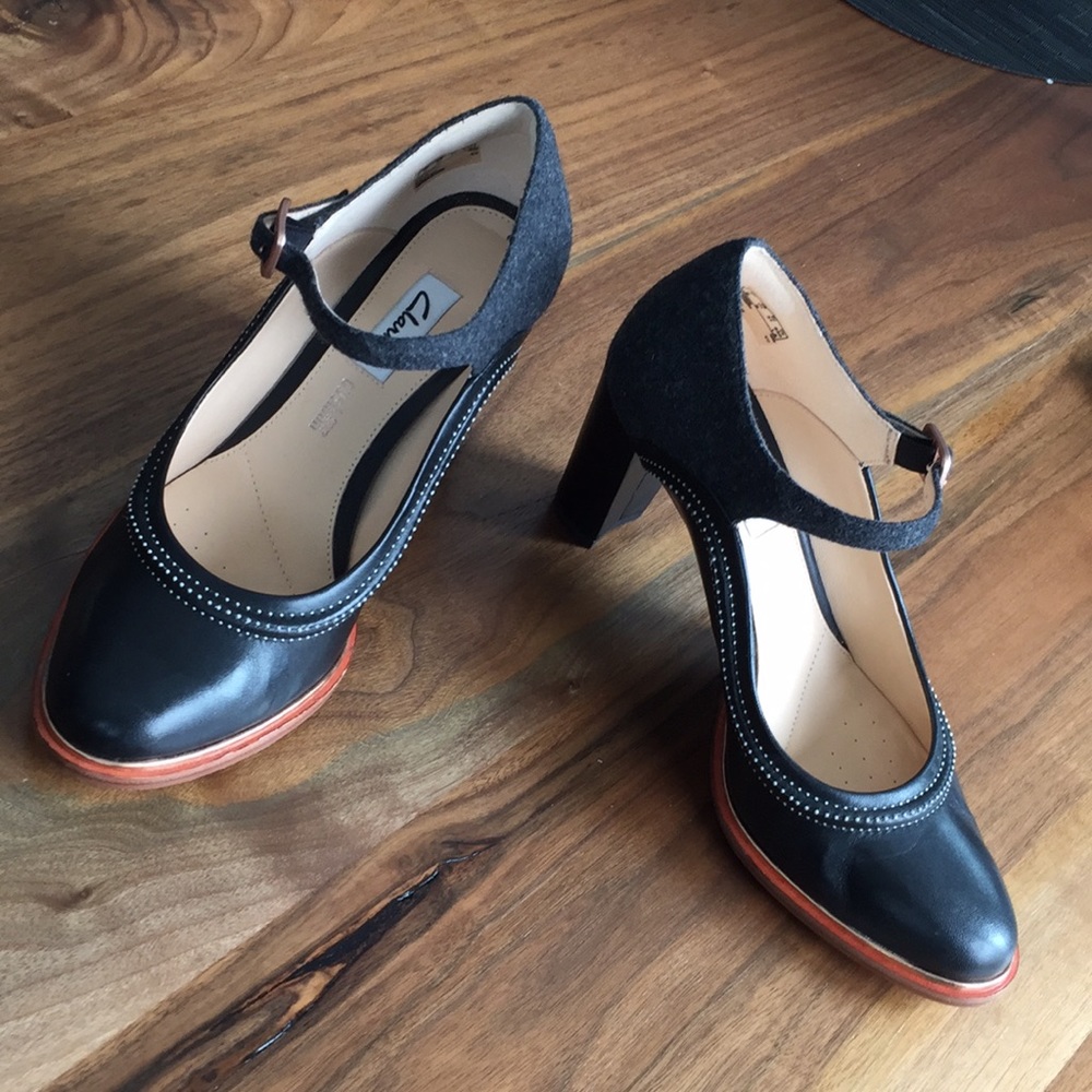 NWT Gorgeous Mary Janes!